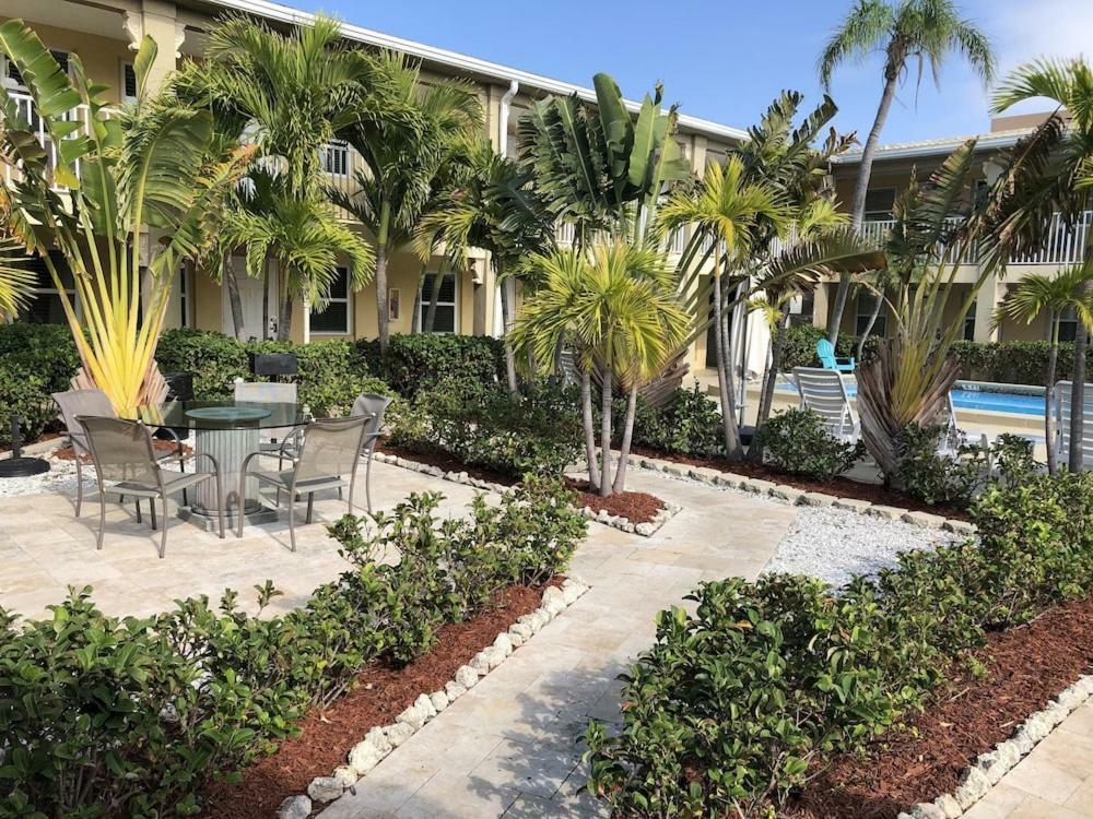 The Costal Hotel Clearwater Exterior photo